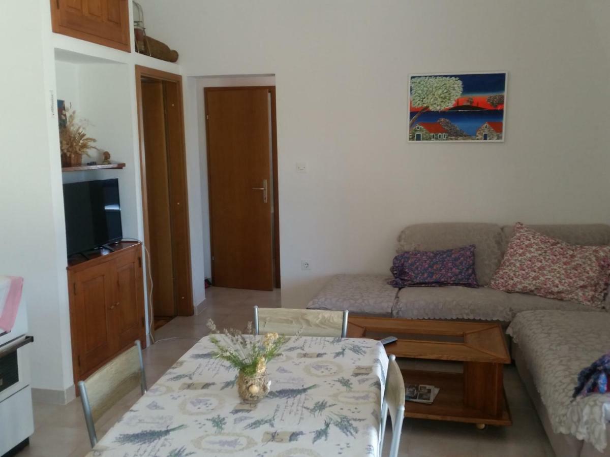 Mendula Apartment Rogač Exteriör bild